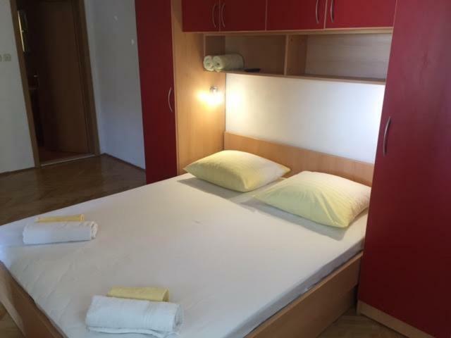 Pavlinovic Jure Apartment Makarska Exterior foto